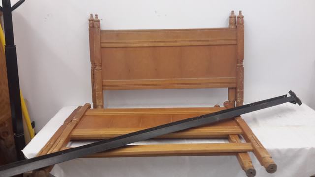 twin beds
