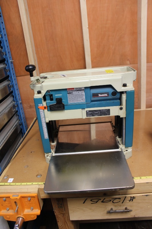 lot 7 image: Makita 12 Planer 2012NB