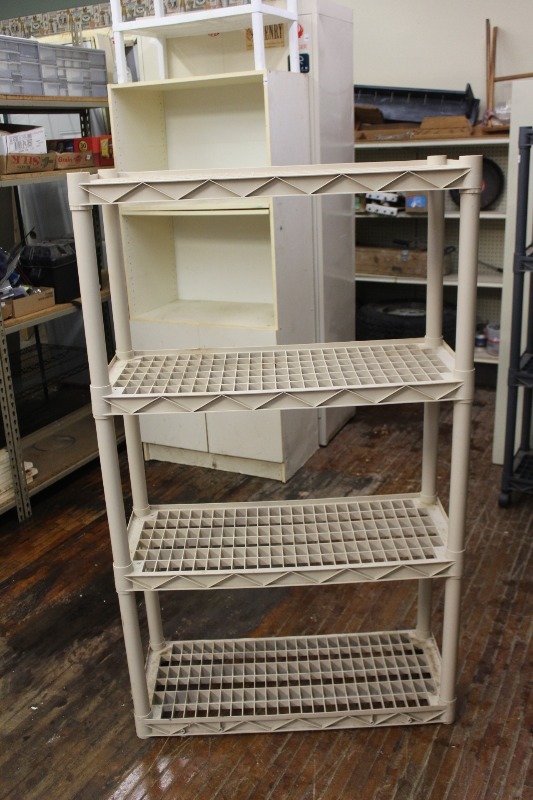 lot 107 image: Shelving Unit
