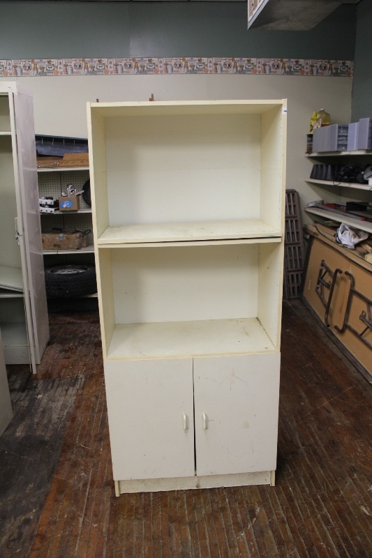 lot 108 image: Shelving Unit
