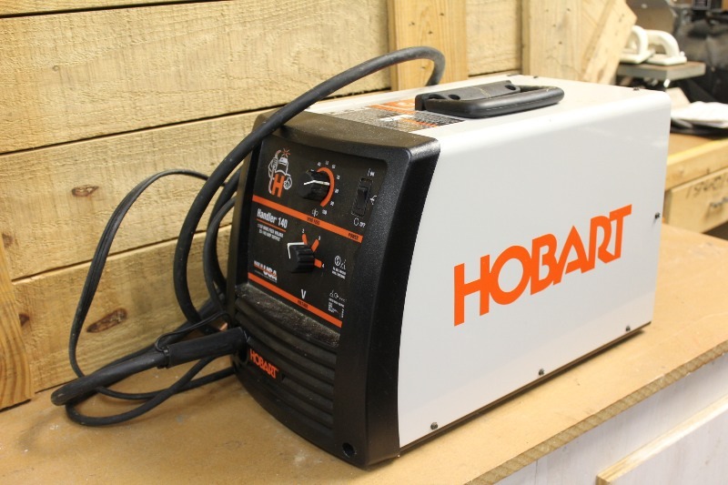 lot 33 image: Hobart Handler 140 Wire Feed Welder