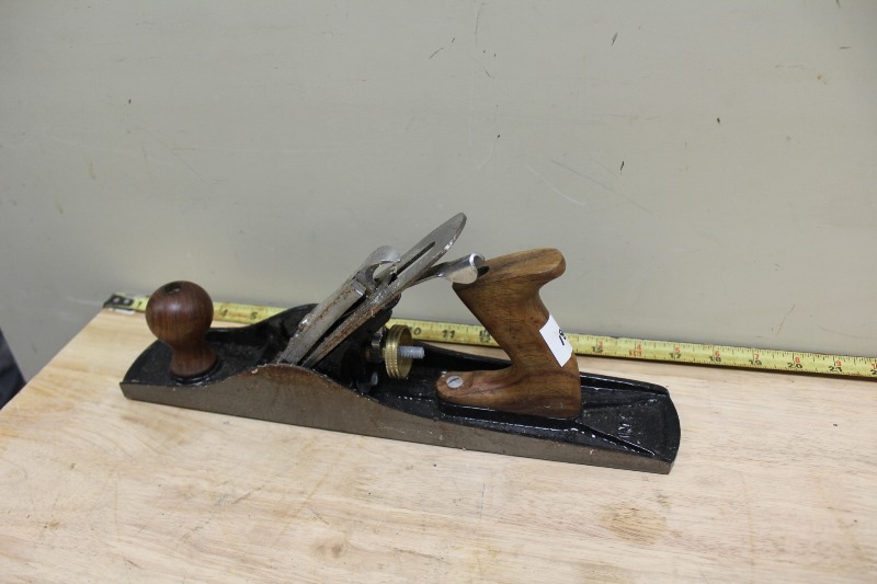 lot 187 image: Wood Plane