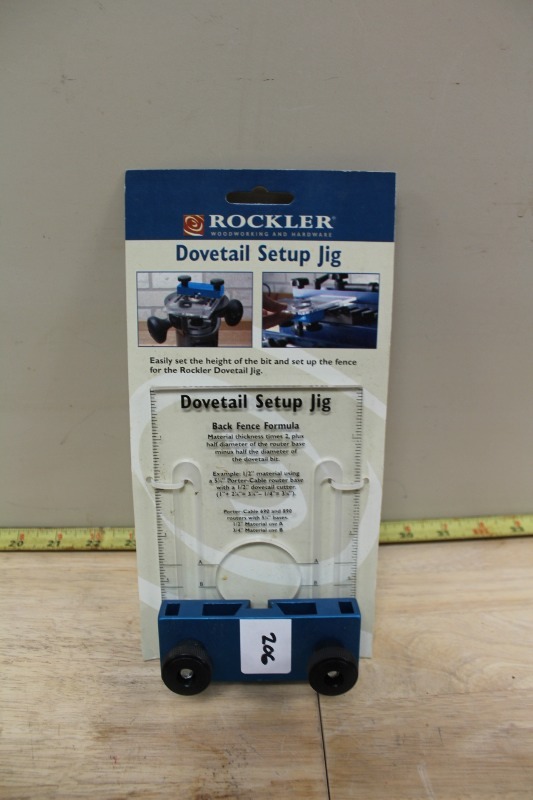 lot 206 image: Dovetail Setup Jig