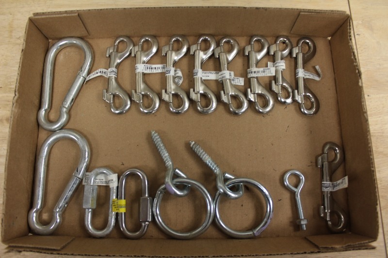 lot 220 image: Hardware
