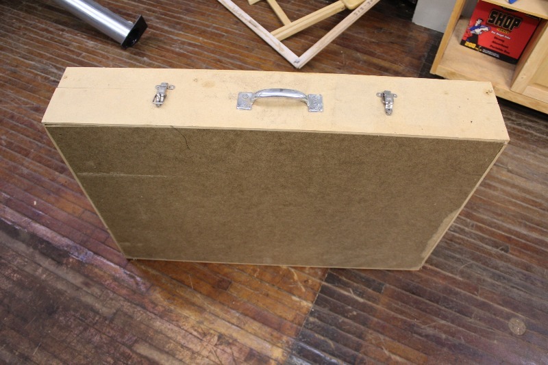 lot 281 image: Wood Carrying Case
