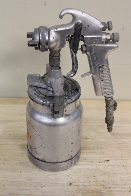 lot 289 image: Paint Gun