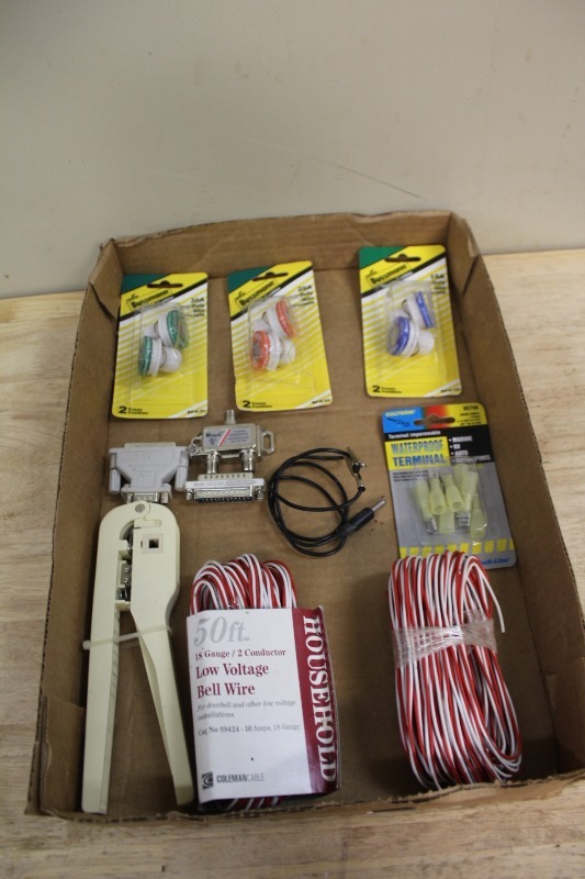 lot 295 image: Lot of Electrical Hardware