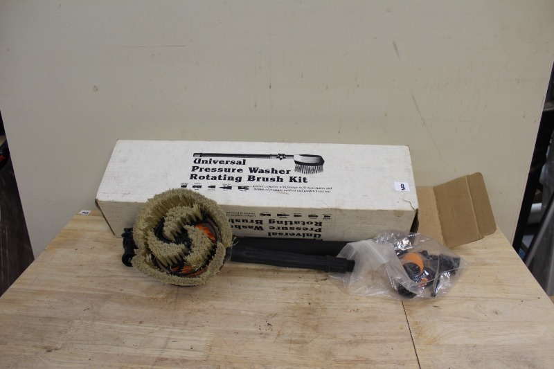 lot 320 image: Rotating Brush Kit