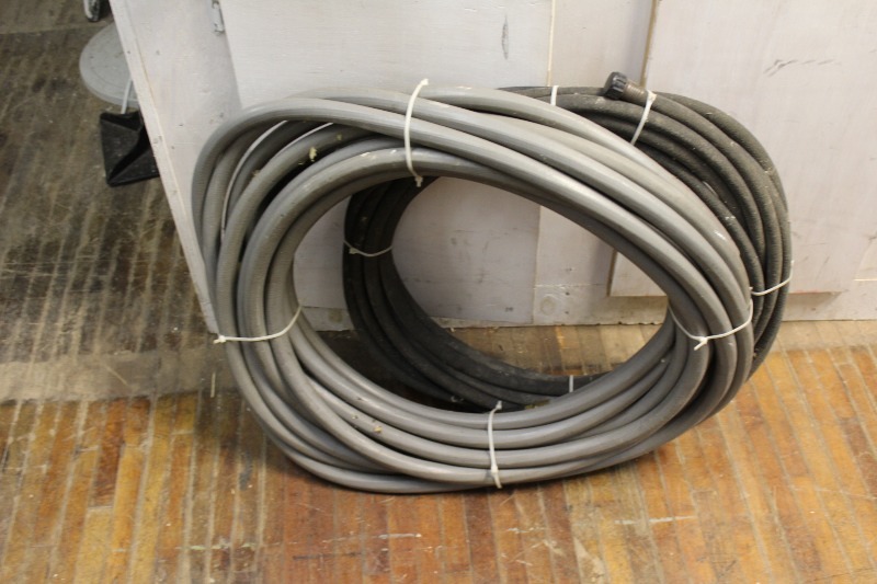 lot 330 image: Hoses