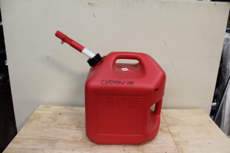 lot 339 image: Gas Can, Chainsaw Mix, 34 Full
