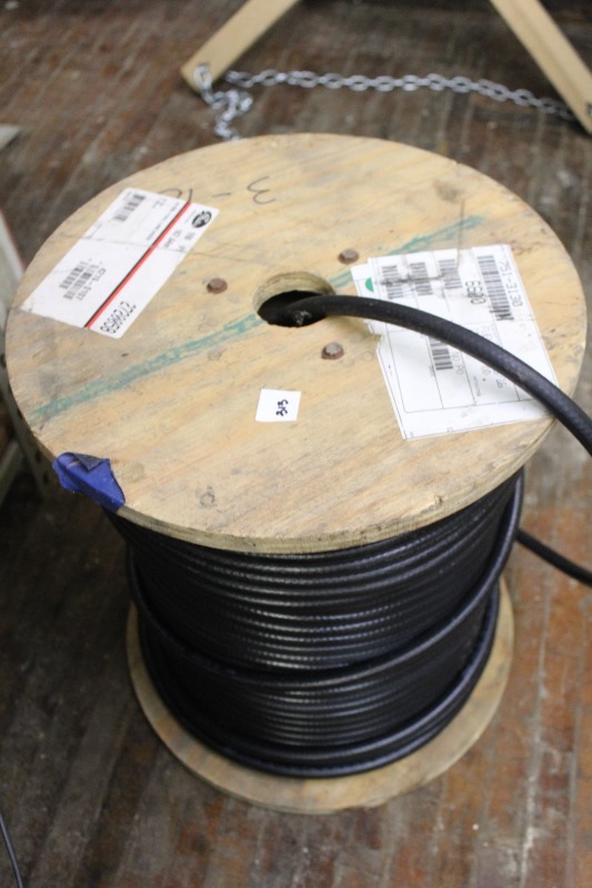 lot 313 image: Large Spool of 516 Fuel Line Hose