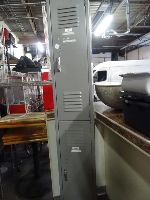 Metal locker