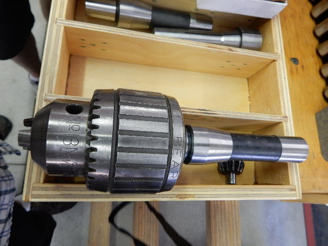 lot 24 image: Jacobs  R-8 Drill Chuck