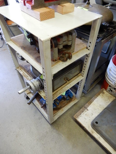 lot 77 image: Heavy Duty fixture Cart