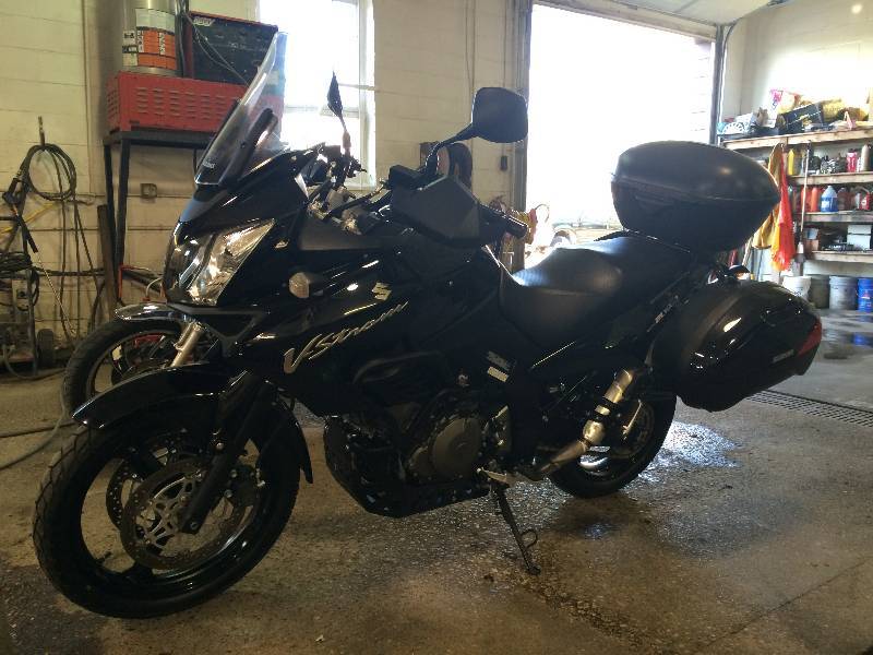 lot 3 image: 2012 Suzuki VStorm DL1000