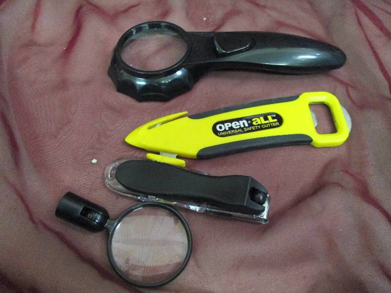 LED lighted magnifier glass, open a...