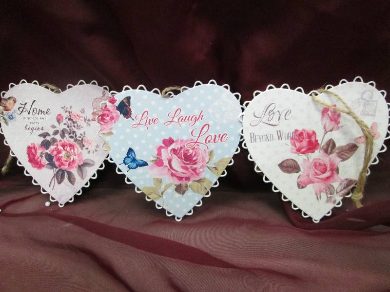 heartshaped wall decor set of 3...