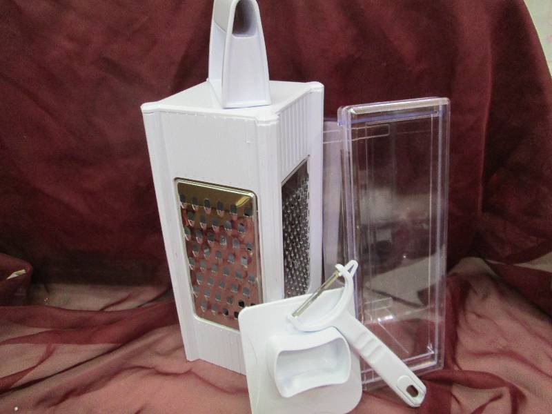 5 in 1 Grater with Storage Containe...