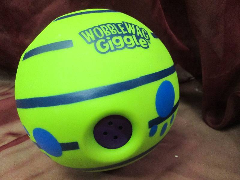 Wobble Wag Gigle Dog Toy...