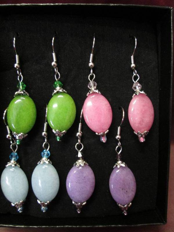 4 pair pierced earrings green,pink,...