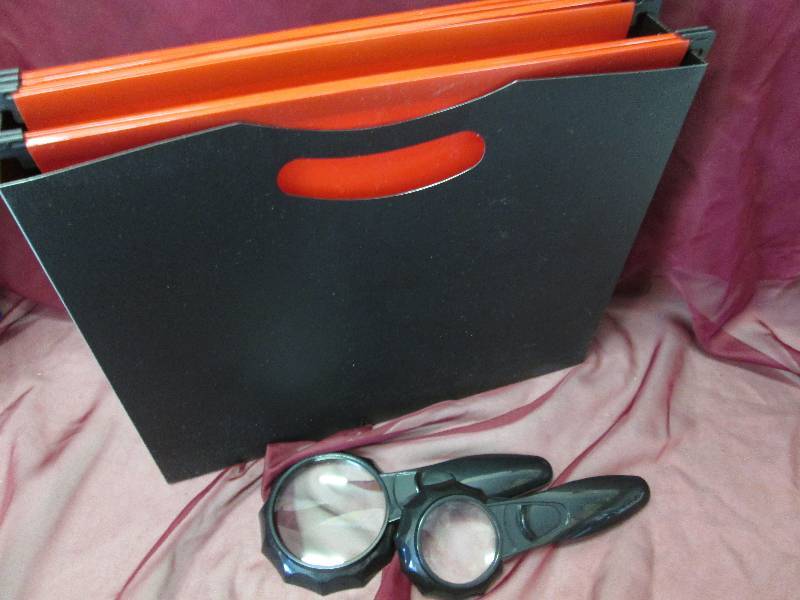 hanging file box with 3 hanging fil...