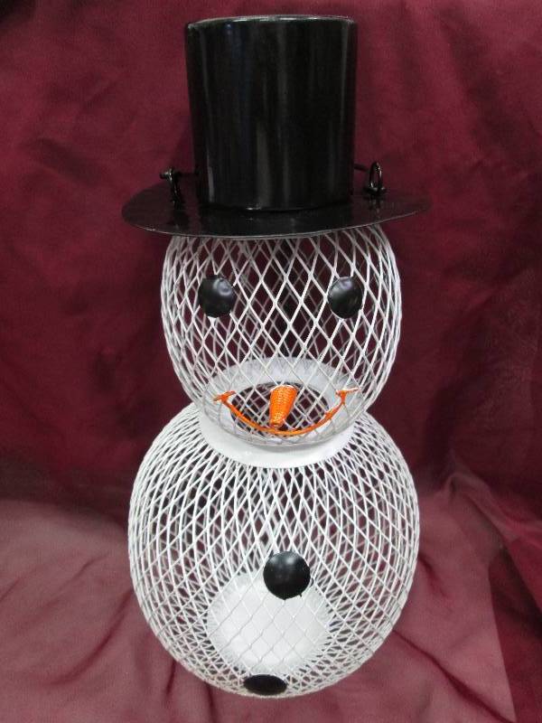 Snowman birdfeeder with hanging han...