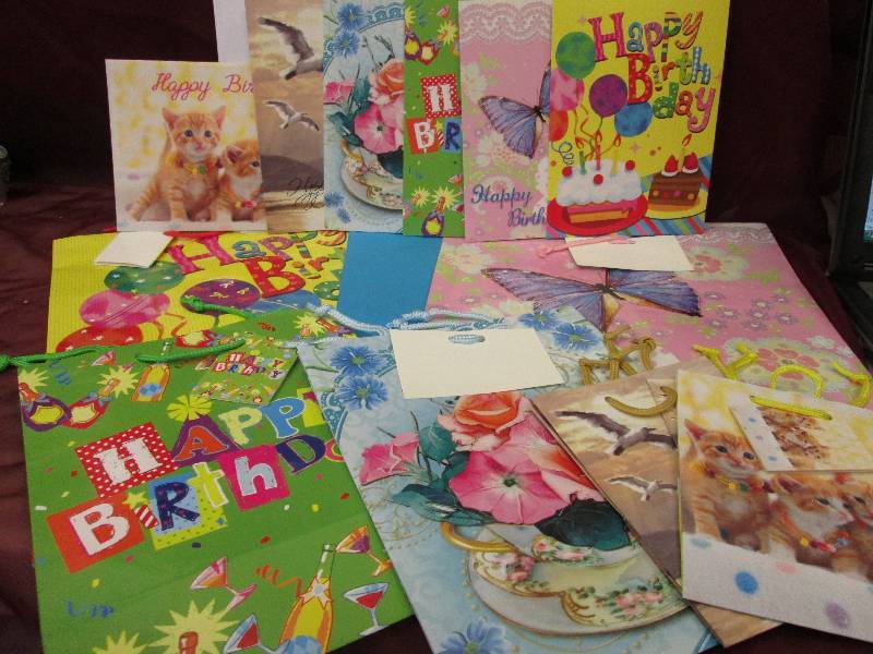 6 Birthday Cards with 6 Matching Gi...