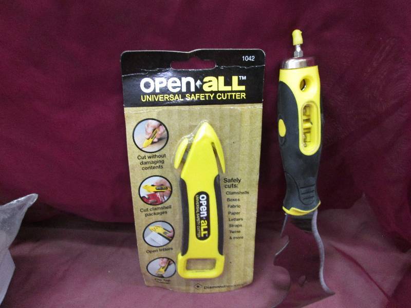 Open All universal safety cutter an...