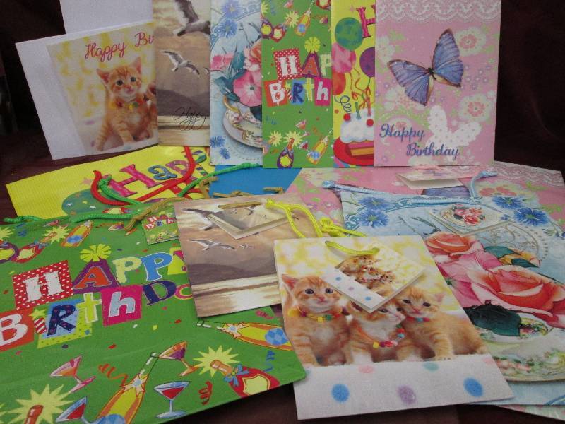 6 Birthday Cards with 6 Matching Gi...