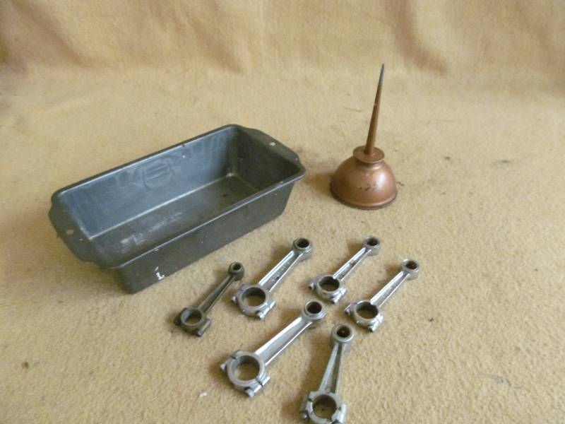 oil can, rods