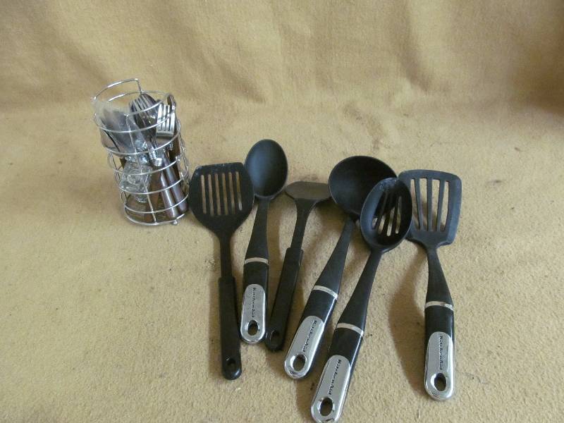 flatware, utensils