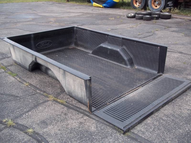 lot 8 image: Full 8 Ford Factory Truck bed liner with tail gate cover,