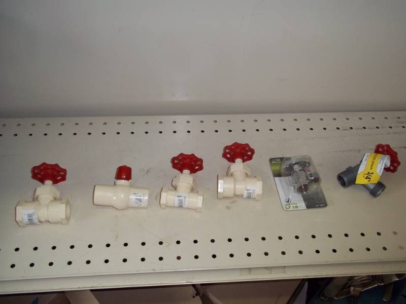 lot 34 image: New 6 Valves
