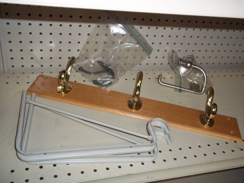 lot 64 image: Shelf brackets and wall hooks