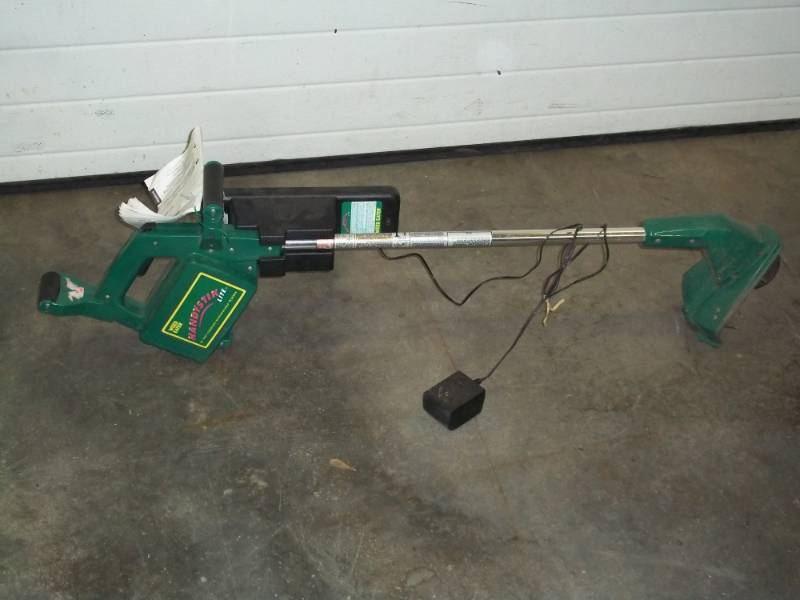lot 71 image: Weed eater rechargeable string trimmer