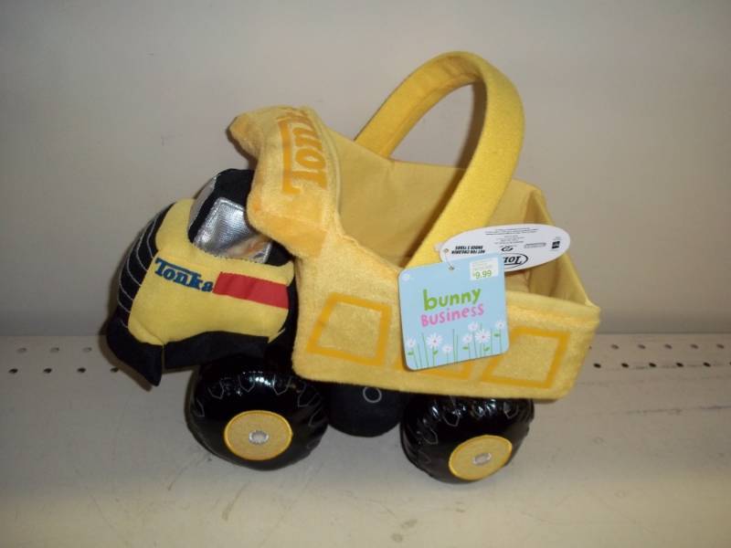 lot 89 image: Tonka Bunny business Easter basket