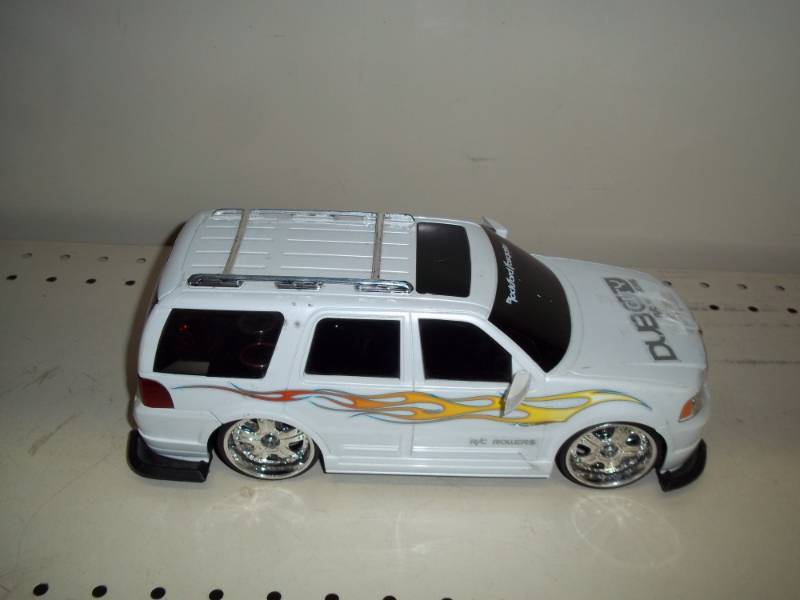 lot 94 image: White toy car