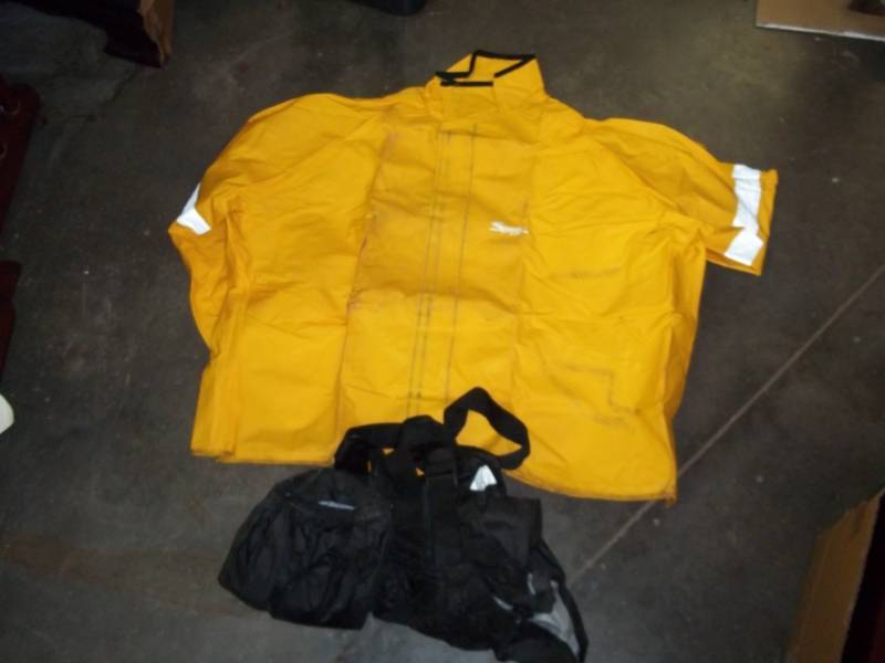 lot 116 image: 2X Rain suit, Jacket and pants