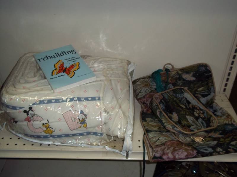 lot 124 image: Crib Bumper and accessories bags