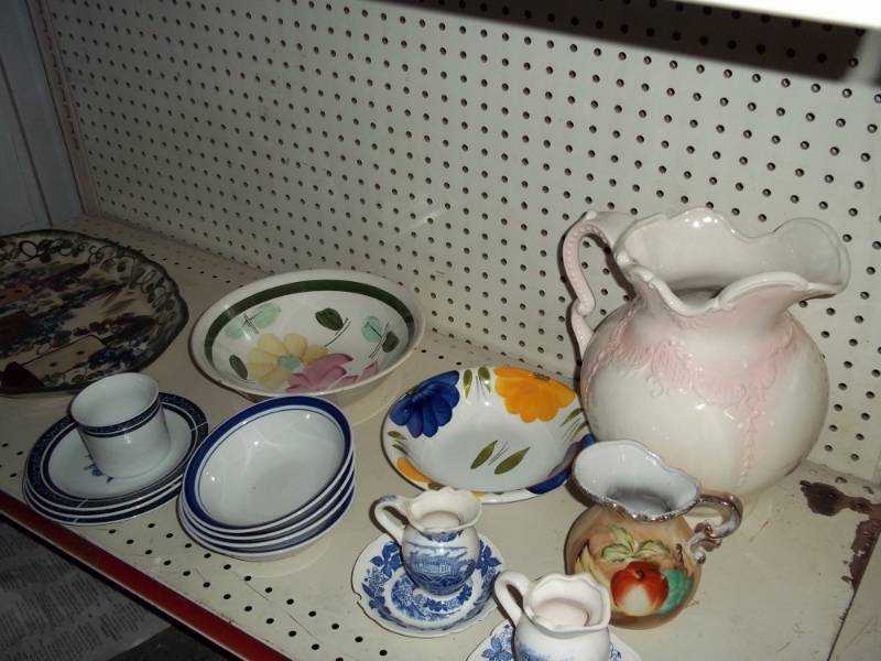 lot 152 image: Glassware with ceramic pitcher