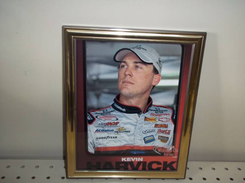 lot 158 image: 8 x 10 Kevin Harvick picture