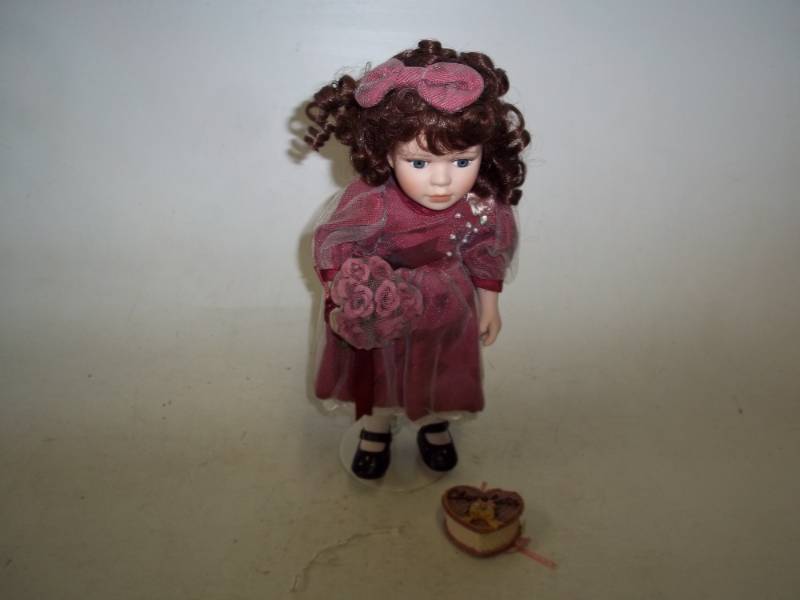 lot 248 image: 13 Heart Porcelain Doll