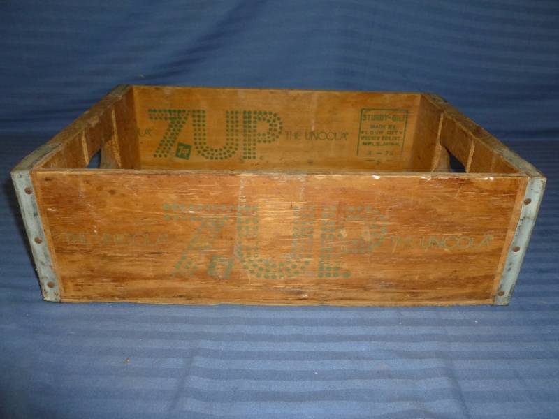 Vintage 7Up Wooden Case