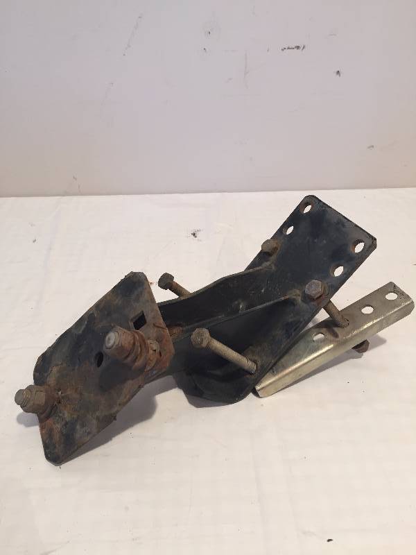 SPARE TIRE MOUNT UNIVERSAL