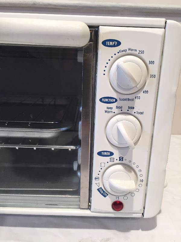 HAMILTON BEACH TOASTER OVEN