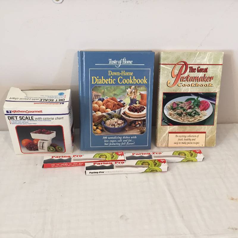COOK BOOKS, DIET SCALE AND PAIRING KNIVES