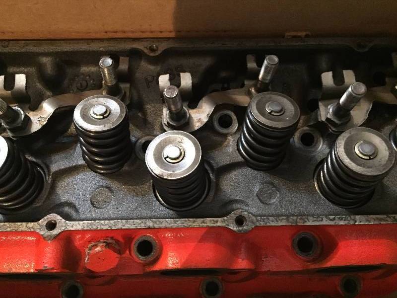 BIG BLOCK CHEVY CYLINDER HEADS