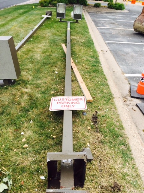 Dual Light Pole