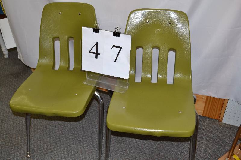 lot 47 image: School chairs