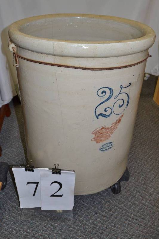 lot 72 image: Red Wing